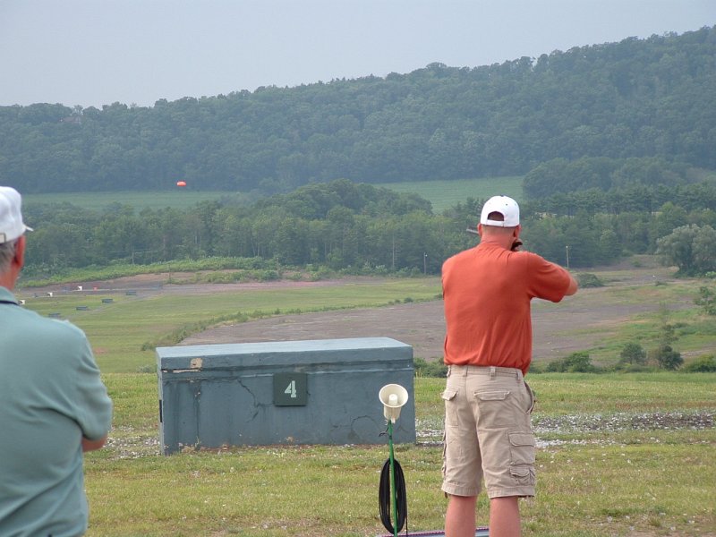 dscf0060q.jpg - Chris Vendel during the first round of shoot off.
