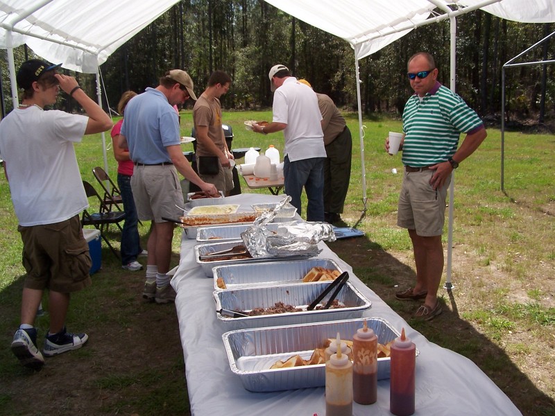 100_0270.JPG - Free Lunch