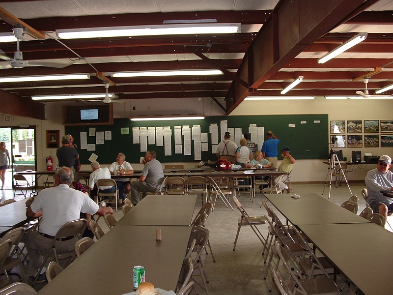 dscf0010c.jpg - Inside the clubhouse... the payout board.