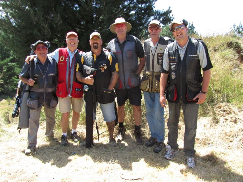 IMG_0255.JPG - NZ National Championship squad, 1 Canadian, 3  New Zealanders, 2 Australians.