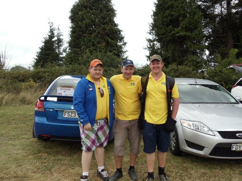 DSC00116.jpg - This is the Swedish junior team. The Lad on the right side is Linus Lundkvist and he was a squad mate in the NZ Championships. Great group of Lads and good shooters as well!