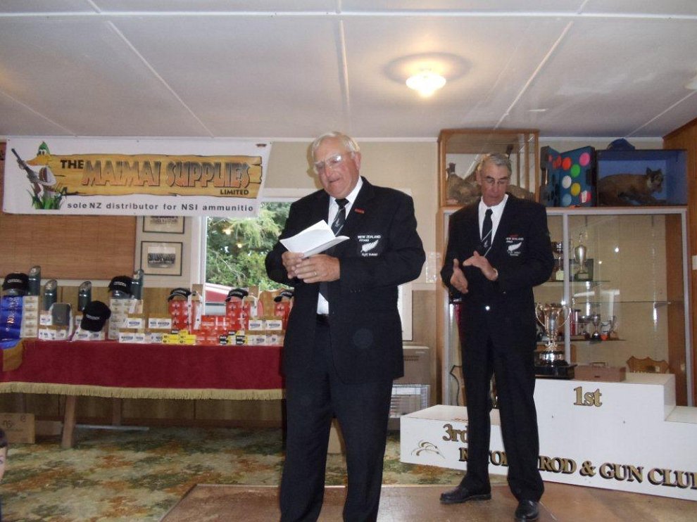 DSC00154.jpg - Here are the representatives of the New Zealand Clay Target Association. They are doing the presentations and taking care of all the many thank you’s. A job that was very professionally done!!