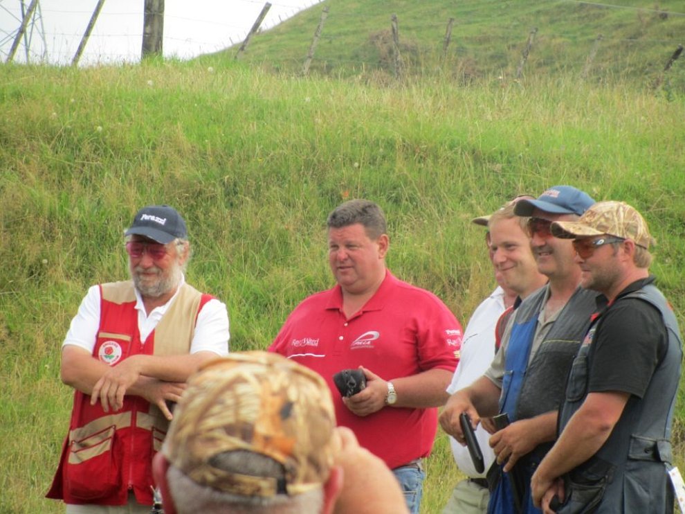 IMG_0412.JPG - Top 6 shooters in the shoot off! They put in  quite "the show"!